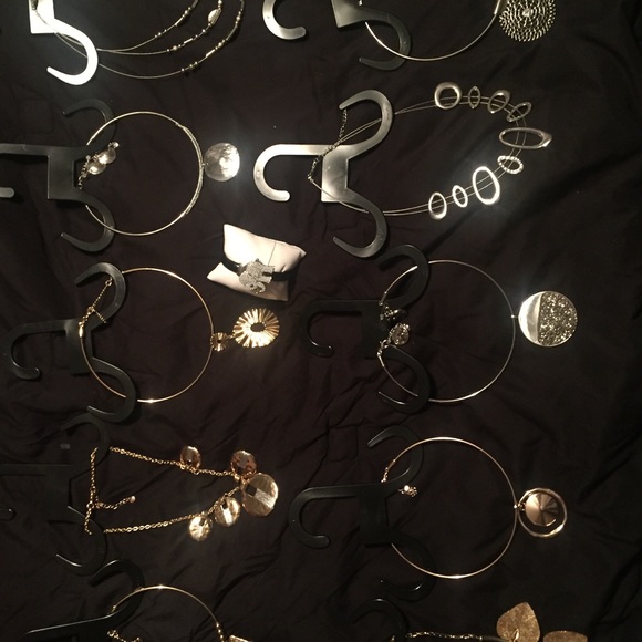 Jewelry - Picture 1 of 1